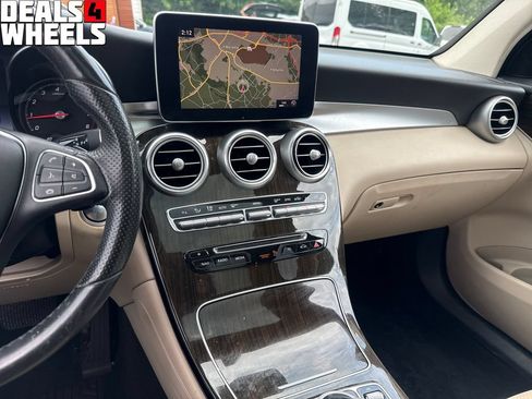 Used 2016 Mercedes-Benz GLC 300 image 17