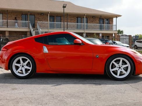 Used 2013 Nissan 370Z Touring image 16