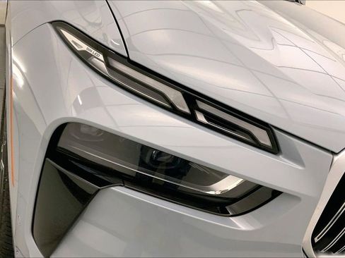 Certified 2025 BMW X7 xDrive40i w/ M Sport Package image 27