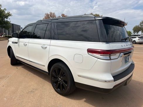 Used 2022 Lincoln Navigator L Black Label AWD/4WD image 2