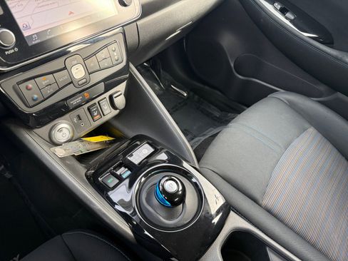 Used 2019 Nissan Leaf SV w/ SV All Weather Package image 13