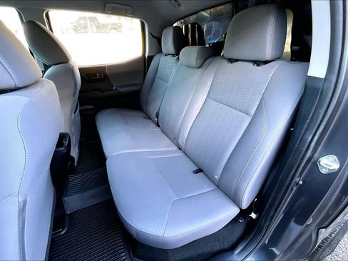 Used 2019 Toyota Tacoma SR image 21