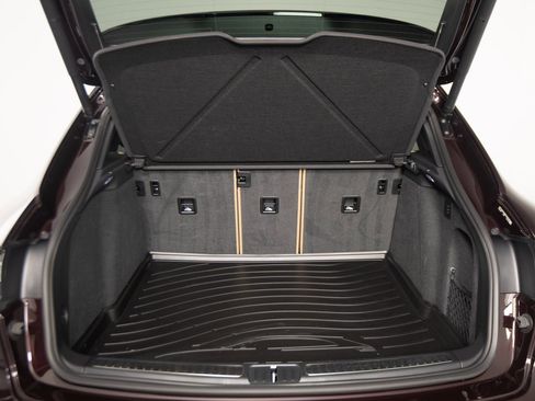 Certified 2024 Porsche Macan S image 43