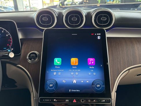 Certified 2025 Mercedes-Benz GLC 300 4MATIC image 32