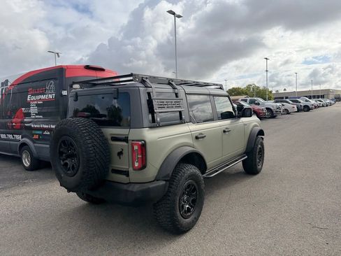 Used 2022 Ford Bronco Wildtrak image 3