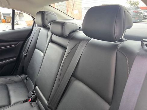 Used 2024 MAZDA MAZDA3 s image 10