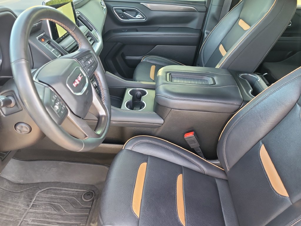 Used 2023 GMC Yukon AT4 AWD/4WD image 7