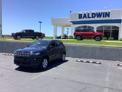 Used 2023 Jeep Compass Latitude w/ Sun and Sound Group