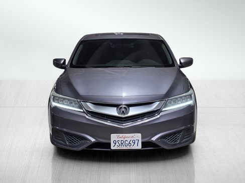 Used 2017 Acura ILX w/ AcuraWatch Plus Package FWD image 2