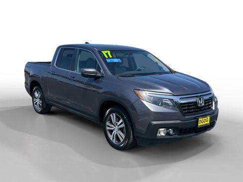 Certified 2017 Honda Ridgeline RTS image 7