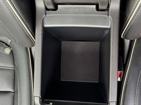 Certified 2022 GMC Acadia Denali w/ Black Diamond Edition image 25