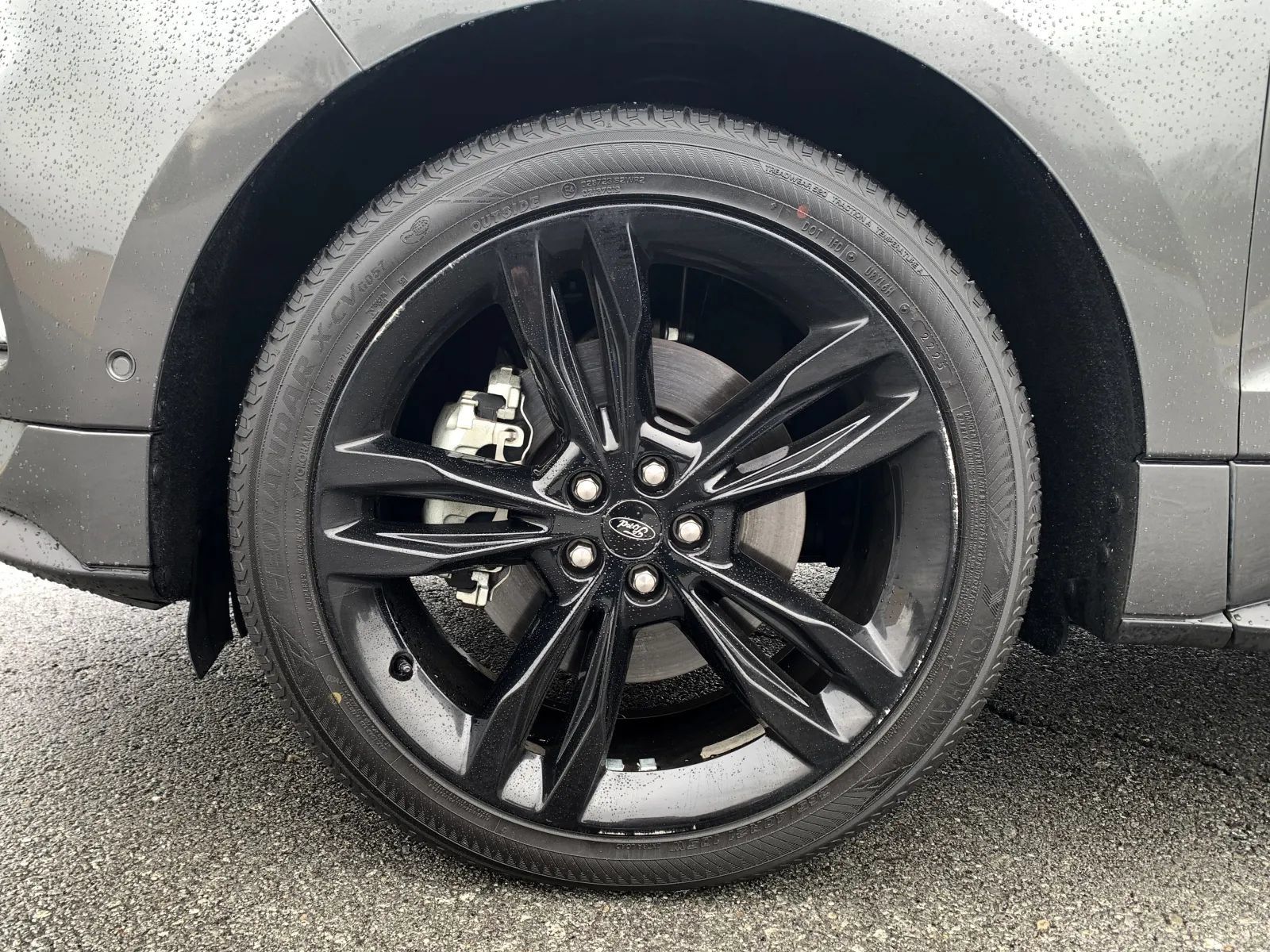 Used 2019 Ford Edge ST w/ Equipment Group 401A AWD/4WD image 12