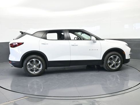 Used 2024 Chevrolet Blazer LT image 7