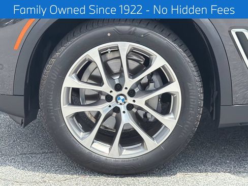 Used 2022 BMW X5 xDrive40i w/ Premium Package AWD/4WD image 11