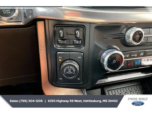 Used 2025 Ford F150 King Ranch AWD/4WD image 23