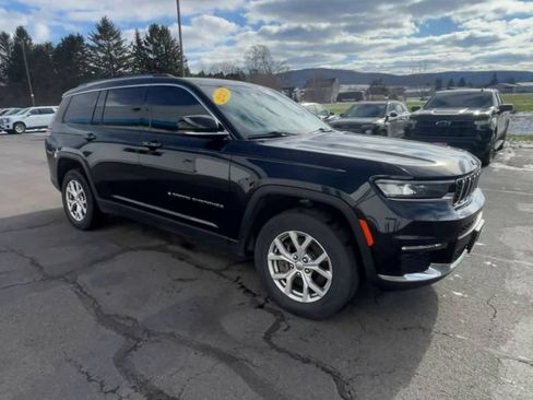 Used 2021 Jeep Grand Cherokee L Limited AWD/4WD image 2
