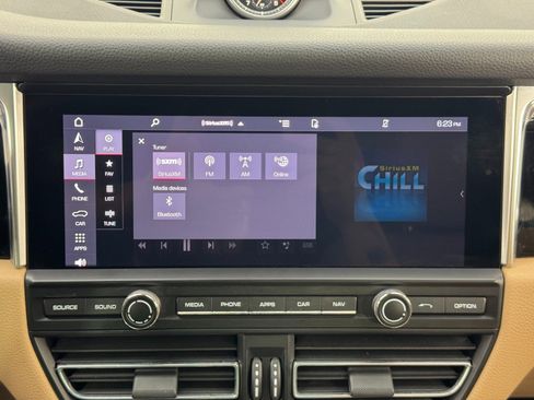 Used 2021 Porsche Macan image 26