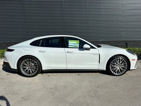 Used 2026 Porsche Panamera 4 E-Hybrid AWD/4WD image 10