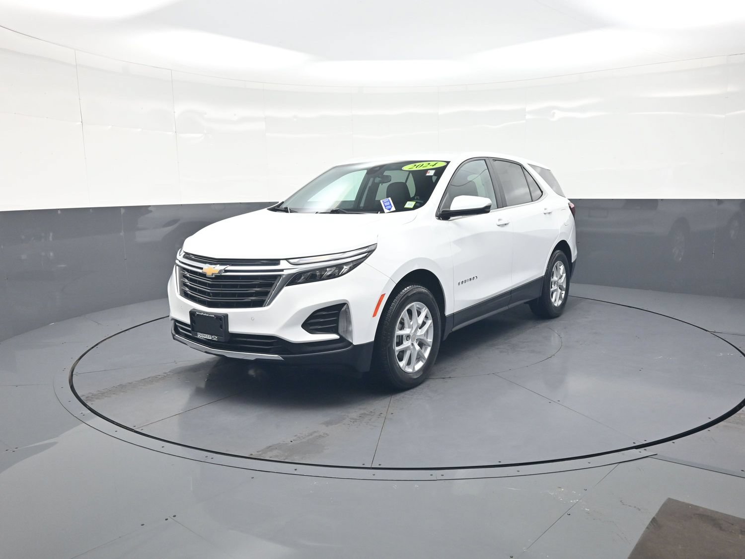 Used 2024 Chevrolet Equinox LT AWD/4WD image 7