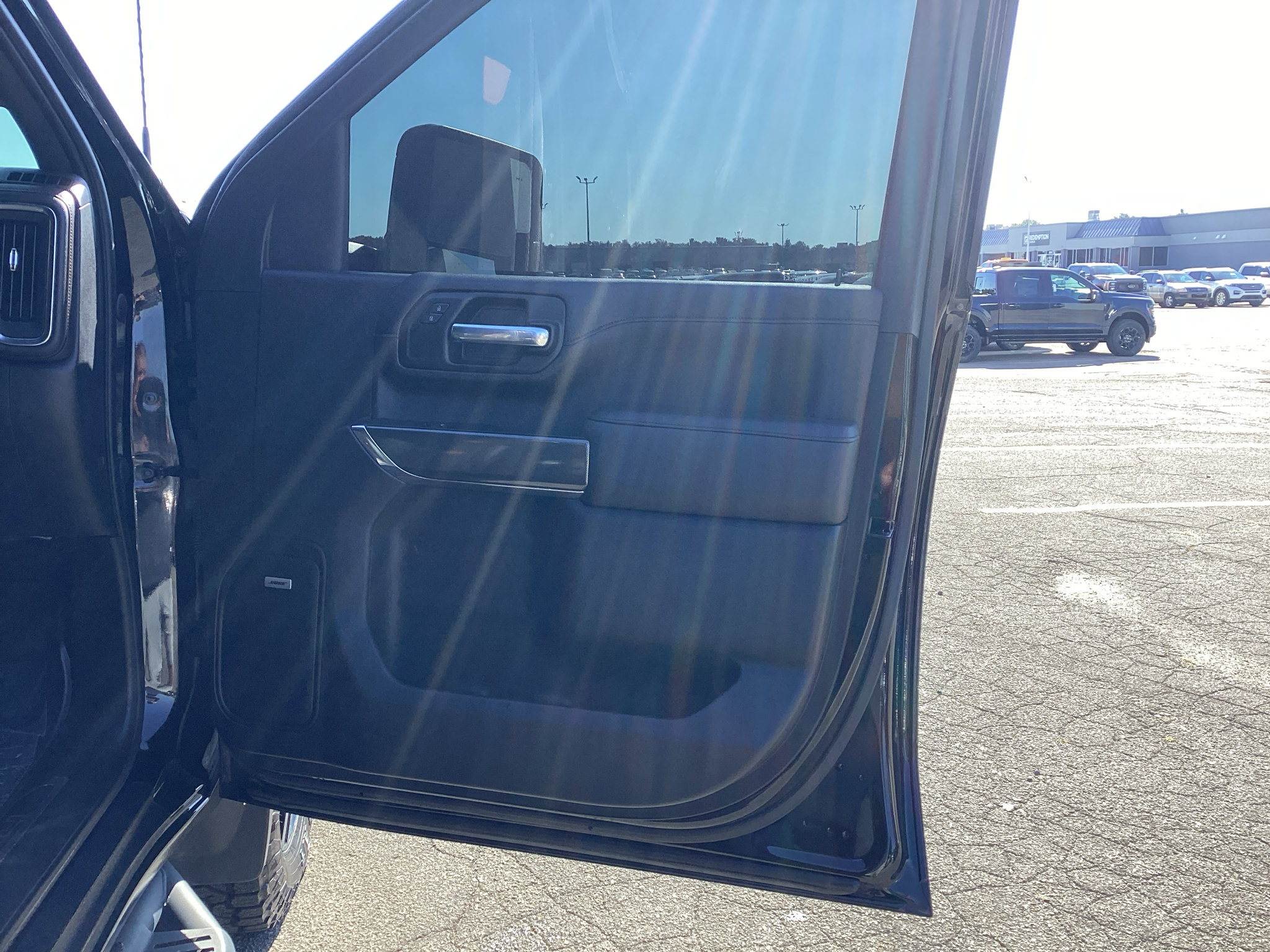 Used 2020 GMC Sierra 2500 AT4 w/ AT4 Premium Package AWD/4WD image 8