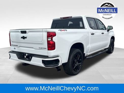 Used 2025 Chevrolet Silverado 1500 Custom w/ Turbomax Blackout Package image 8