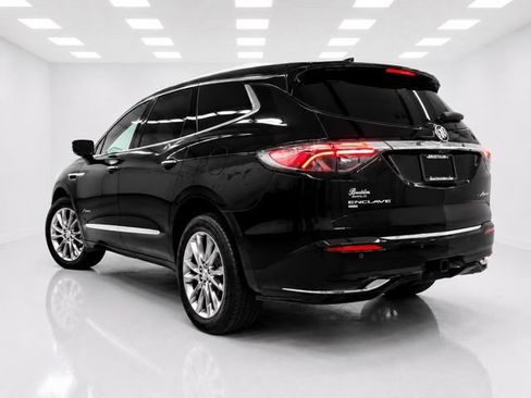 Used 2023 Buick Enclave Avenir w/ Avenir Technology Package AWD/4WD image 7