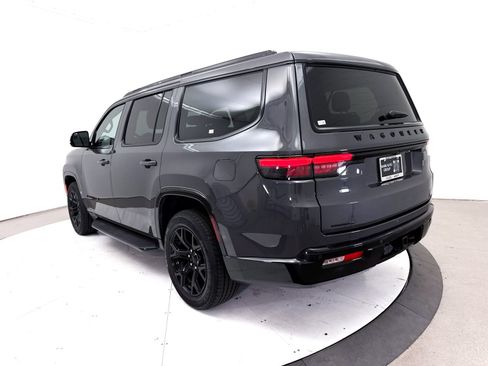 Used 2023 Jeep Wagoneer Series II AWD/4WD image 19