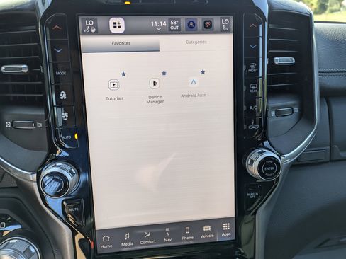 Used 2025 RAM 1500 Laramie image 25