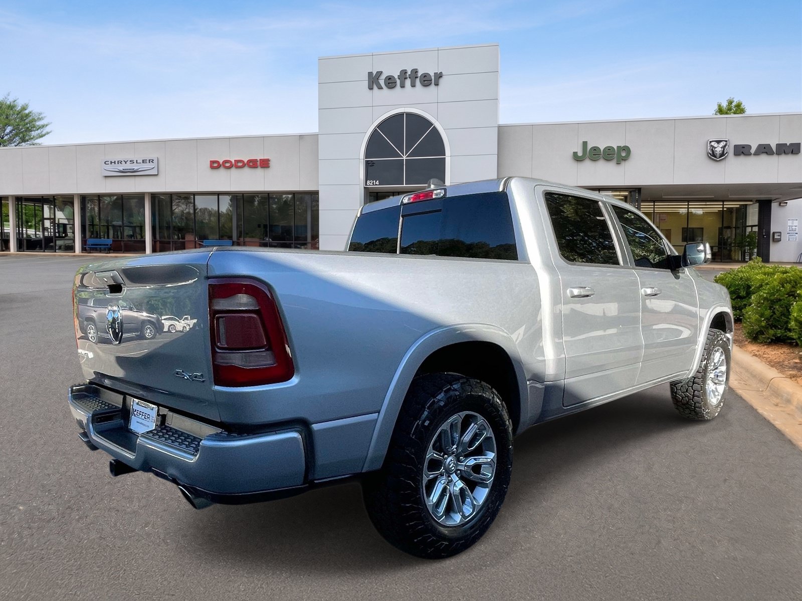 Used 2020 RAM 1500 Laramie w/ Sport Appearance Package AWD/4WD image 6