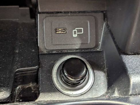 Used 2021 Mercedes-Benz E 350 Sedan image 16
