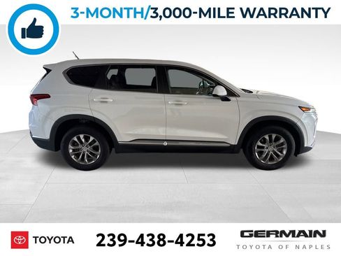 Used 2019 Hyundai Santa Fe SE image 9