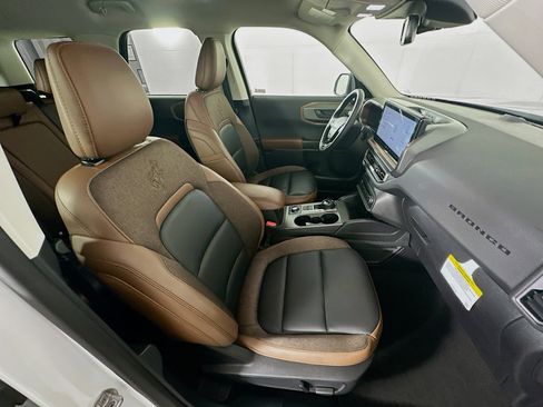 Used 2025 Ford Bronco Sport Outer Banks image 28