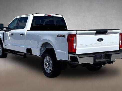 Used 2025 Ford F350 XLT AWD/4WD image 9