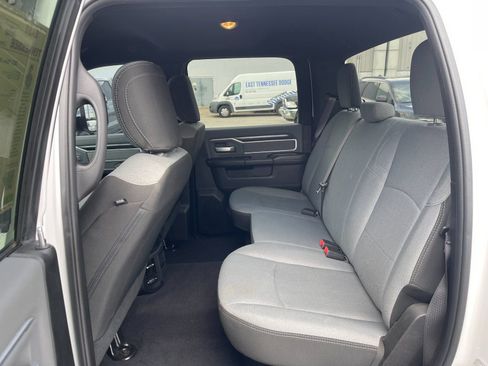 Used 2021 RAM 3500 Big Horn image 14