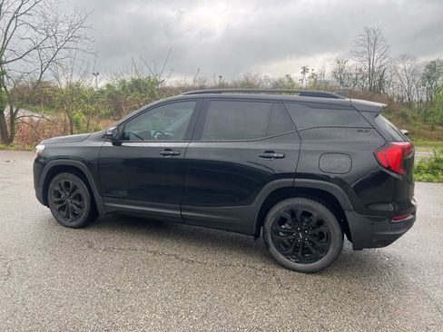 Used 2020 GMC Terrain SLT w/ Preferred Package AWD/4WD image 3