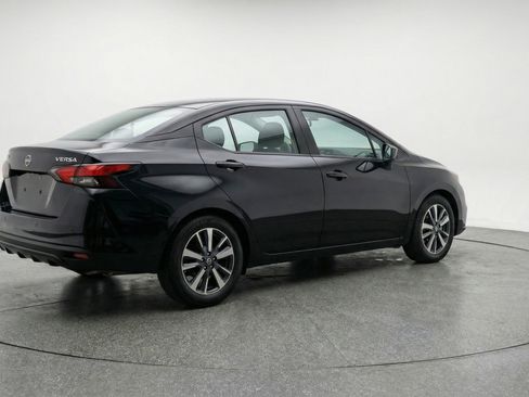 Used 2025 Nissan Versa SV FWD image 9