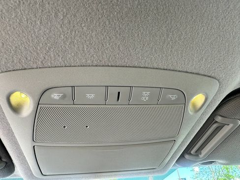 Used 2015 Nissan Leaf S w/ Charge Package image 22