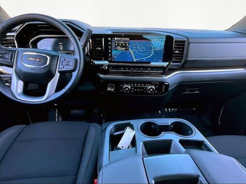 Used 2023 GMC Sierra 1500 Elevation image 7