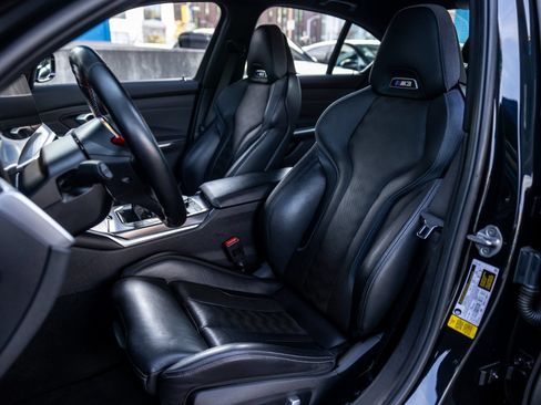Used 2023 BMW M3 w/ Executive Package RWD image 5