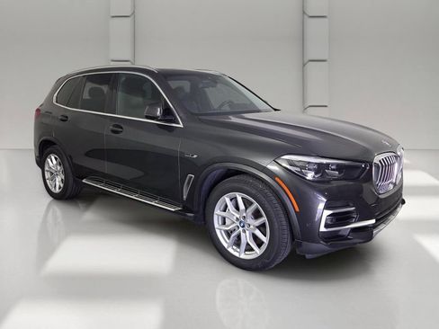 Used 2022 BMW X5 xDrive45e w/ Premium Package AWD/4WD image 2