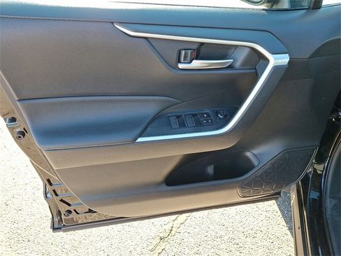 Used 2023 Toyota RAV4 XLE image 9