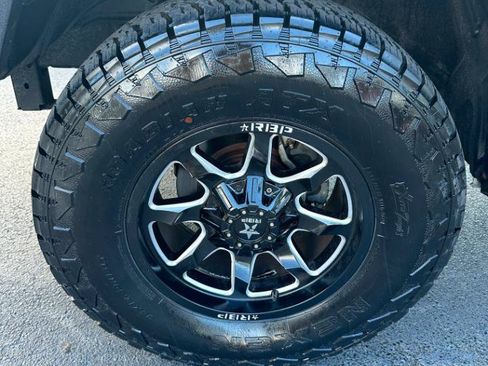 Used 2014 RAM 1500 Laramie w/ Convenience Group AWD/4WD image 12