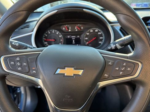 Used 2024 Chevrolet Malibu LT image 32