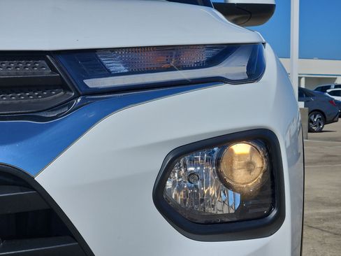 Used 2023 Chevrolet TrailBlazer LT w/ Convenience Package image 11