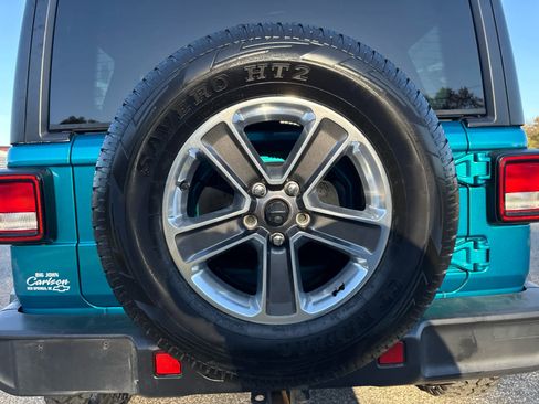 Used 2020 Jeep Wrangler Unlimited Sahara w/ Uconnect 4C Nav & Sound Group image 37