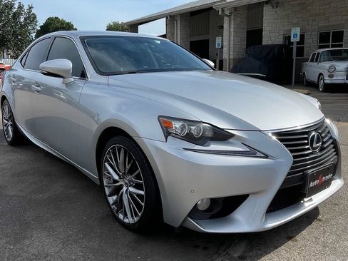 Used 2014 Lexus IS 250 w/ Navigation Package RWD image 2
