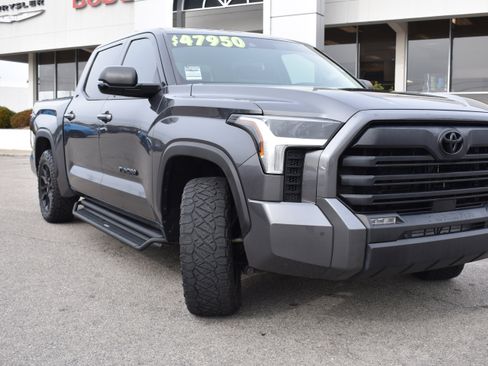 Used 2023 Toyota Tundra SR5 w/ SR5 Premium Package image 3