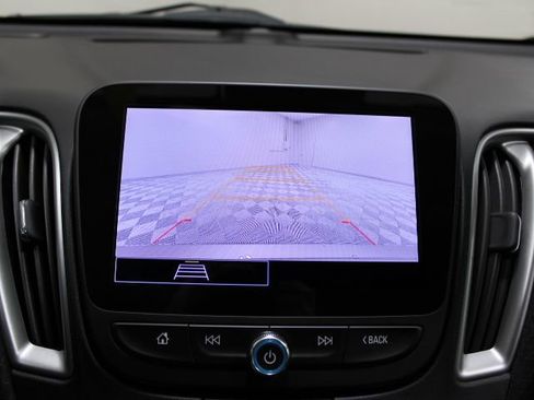 Used 2024 Chevrolet Malibu LS image 4