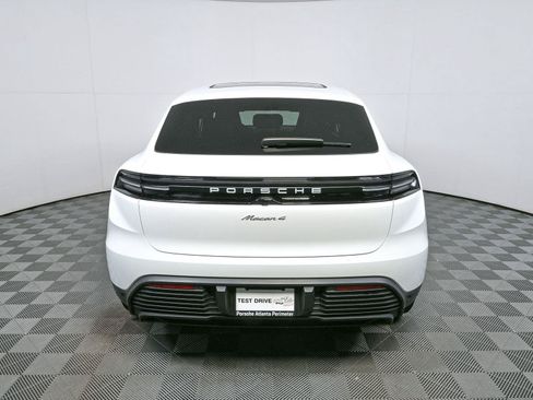 Certified 2024 Porsche Macan 4 Electric AWD/4WD image 32
