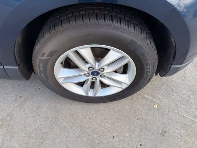 Used 2017 Ford Edge SEL FWD image 10